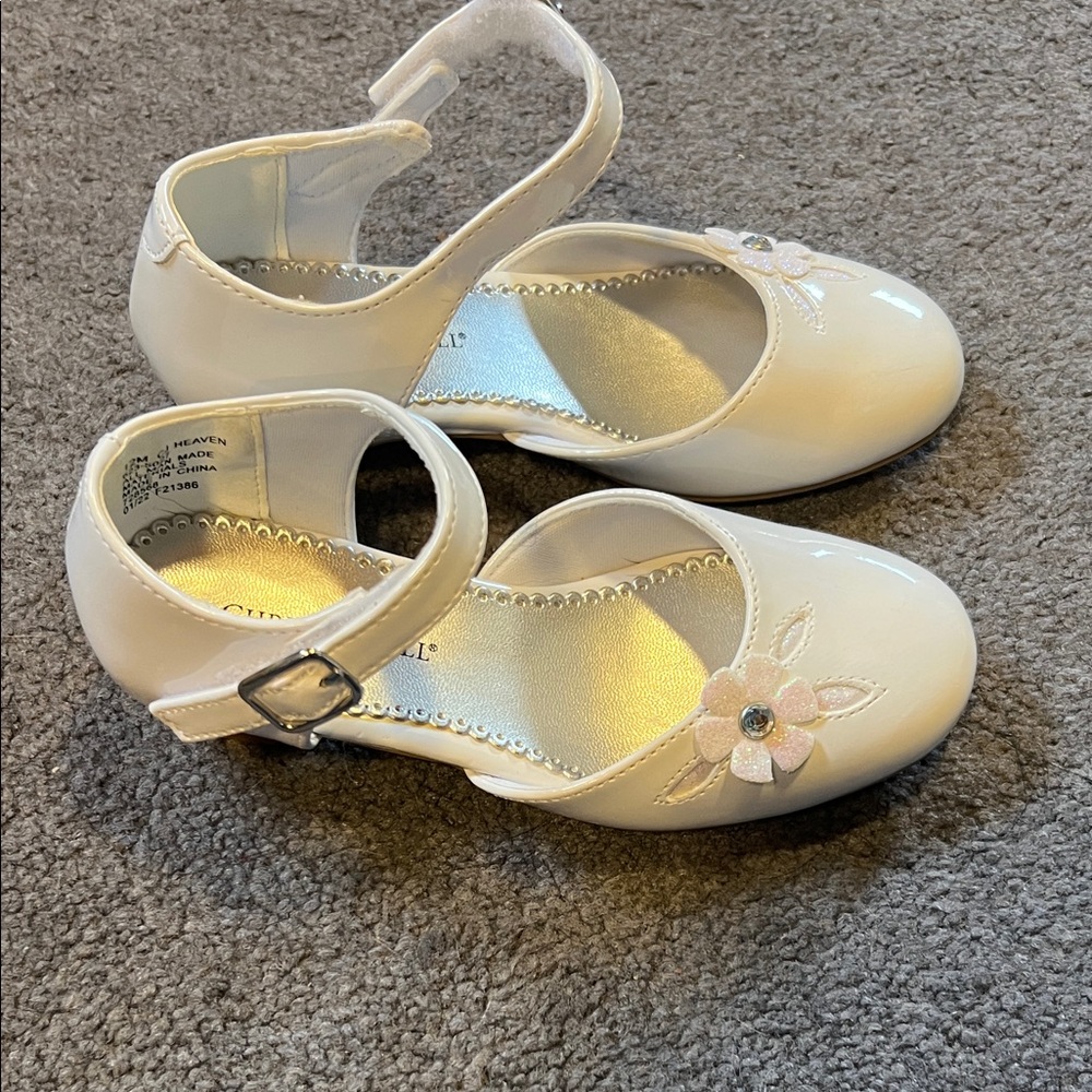 White Floral girls size 12 Dress Shoes - Picture 2 of 9